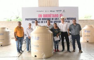 JALPAN ENTREGA 253 TINACOS A FAMILIAS DE TANCOYOL