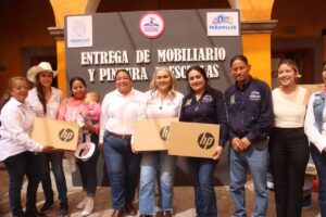 ENTREGA DE MOBILIARIO, PINTURA Y EQUIPOS DE CÓMPUTO A INSTITUCIONES EDUCATIVAS DEL MUNICIPIO DE PEÑAMILLER