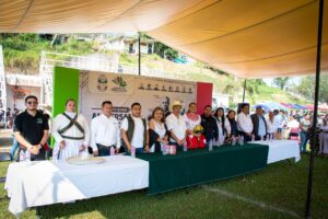 AGUA ZARCA SE UNE A CONMEMORACIÓN DE LA REVOLUCIÓN