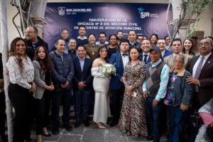 INAUGURA ROBERTO CABRERA LA OFICIALÍA DEL REGISTRO CIVIL NÚMERO 3 EN EL CAM CERRO GORDO