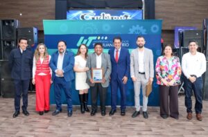 RECONOCEN LABOR DE DOCENTES Y ADMINISTRATIVOS DE LA UT SAN JUAN