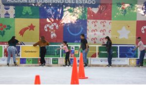CONTINÚAN EN OPERACIÓN LAS PISTAS DE HIELO DEL FESTIVAL ALEGRÍA CONTIGO 2025
