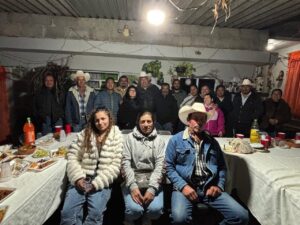 ÓSCAR PÉREZ MARTÍNEZ SE REÚNE CON SUBDELEGADOS DE LA ZONA NORTE PARA PRESENTAR PROYECTO DEL PANTEÓN EN AMEALCO
