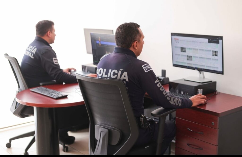 POLICÍA CIBERNÉTICA DE CORREGIDORA ATENDIÓ MÁS DE 1,800 REPORTES EN 2025