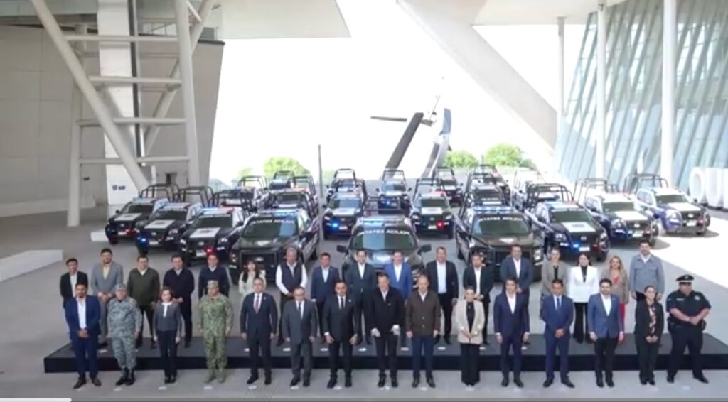 EQUIPA GOBERNADOR AL ESTADO DE FUERZA QUERETANO CON MÁS DE 155 MDP